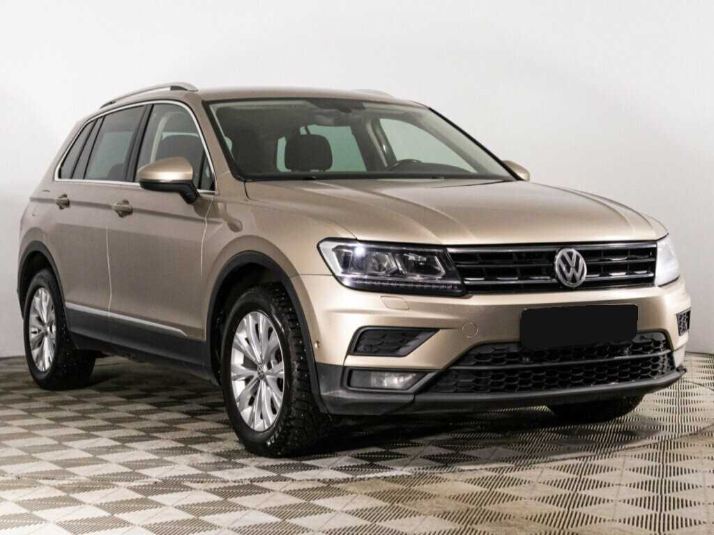 Volkswagen Tiguan б/у, 2017, Роботизированная. Фото: #2