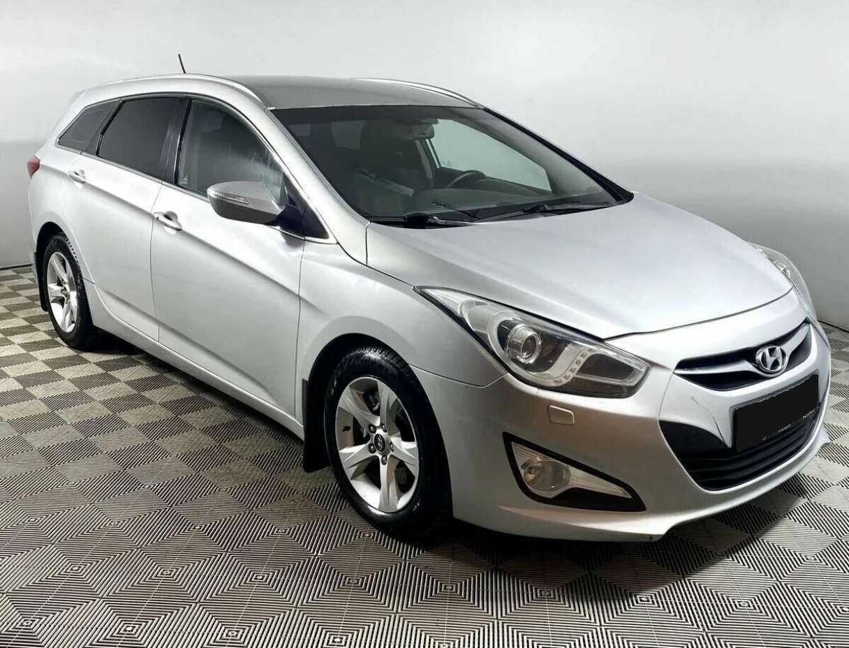 Hyundai i40 б/у, 2013, Автоматическая. Фото: #0