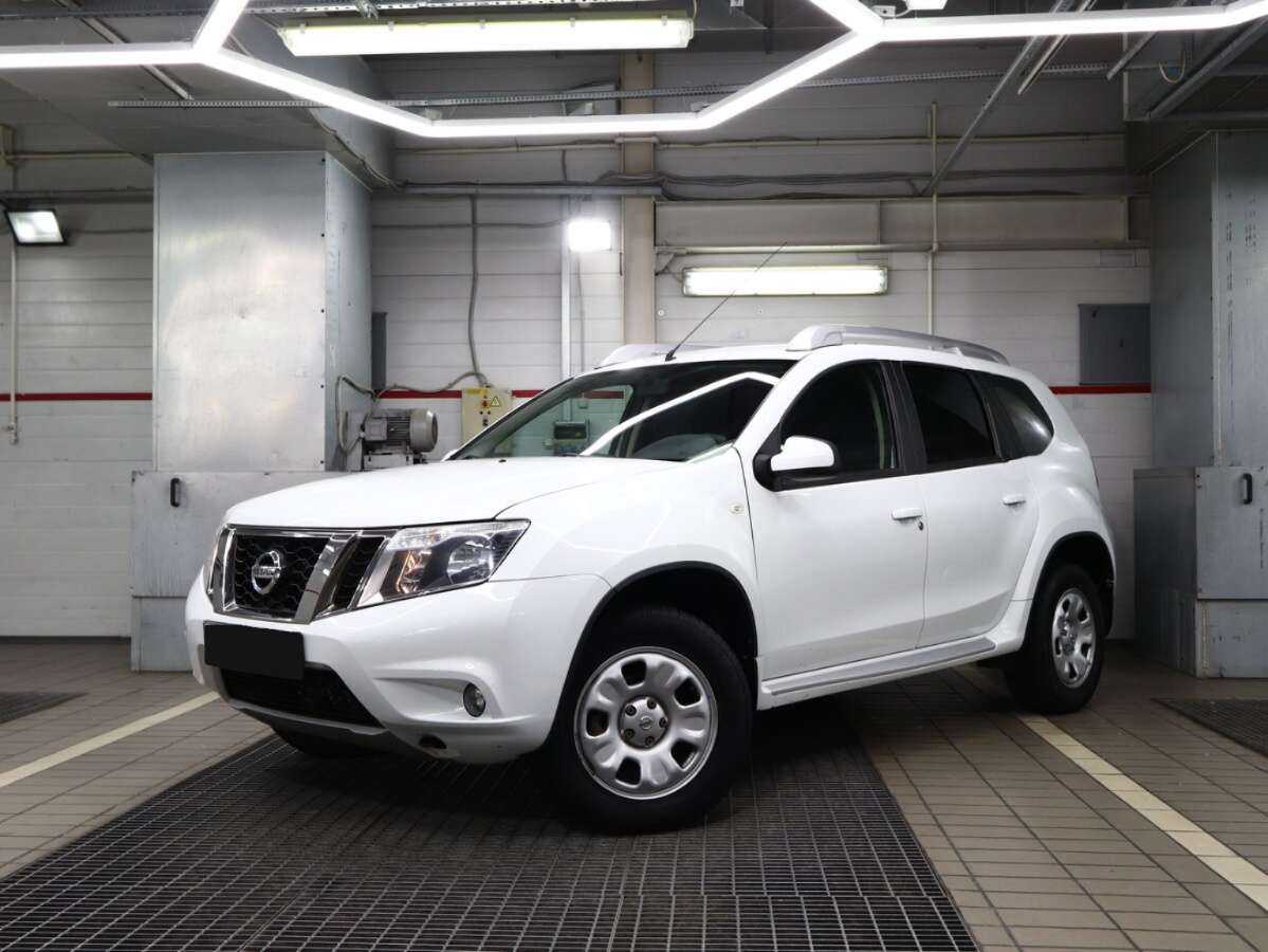 Nissan Terrano б/у, 2016, Автоматическая. Фото: #0