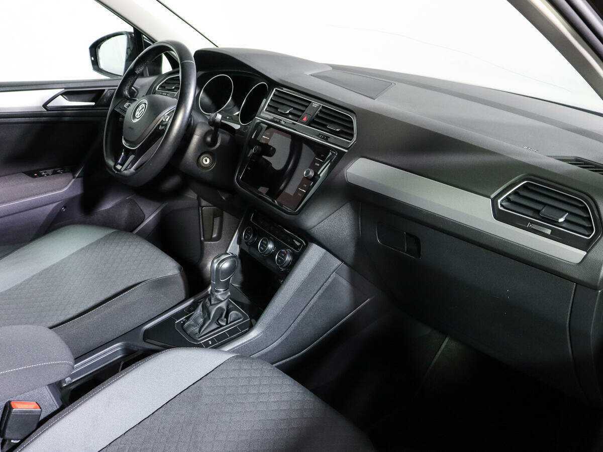 Volkswagen Tiguan б/у, 2019, Роботизированная. Фото: #6
