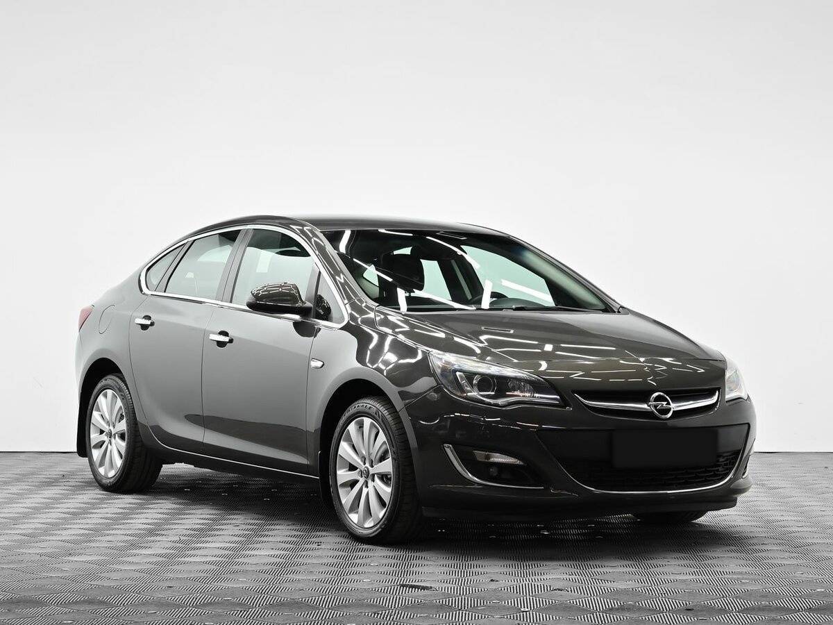Opel Astra б/у, 2013, Автоматическая. Фото: #1