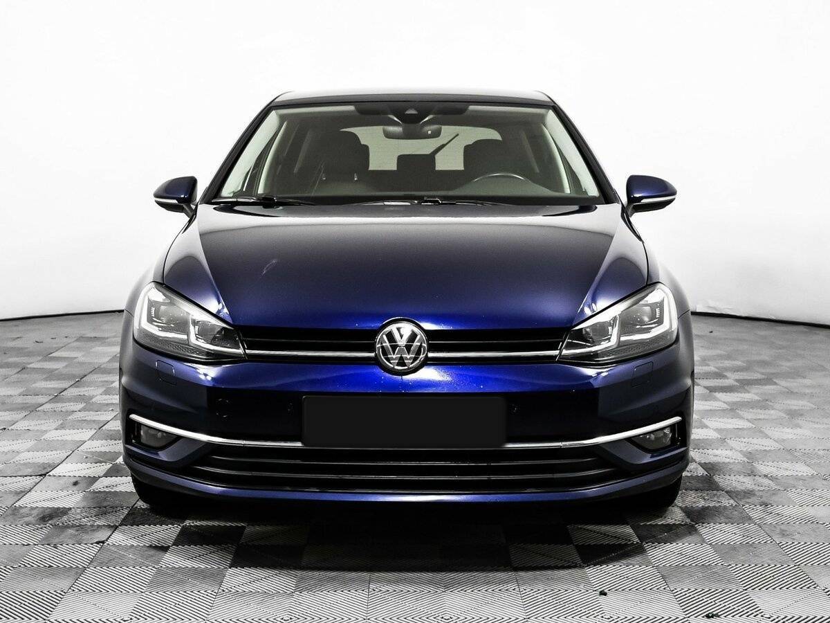 Volkswagen Golf б/у, 2018, Роботизированная. Фото: #1