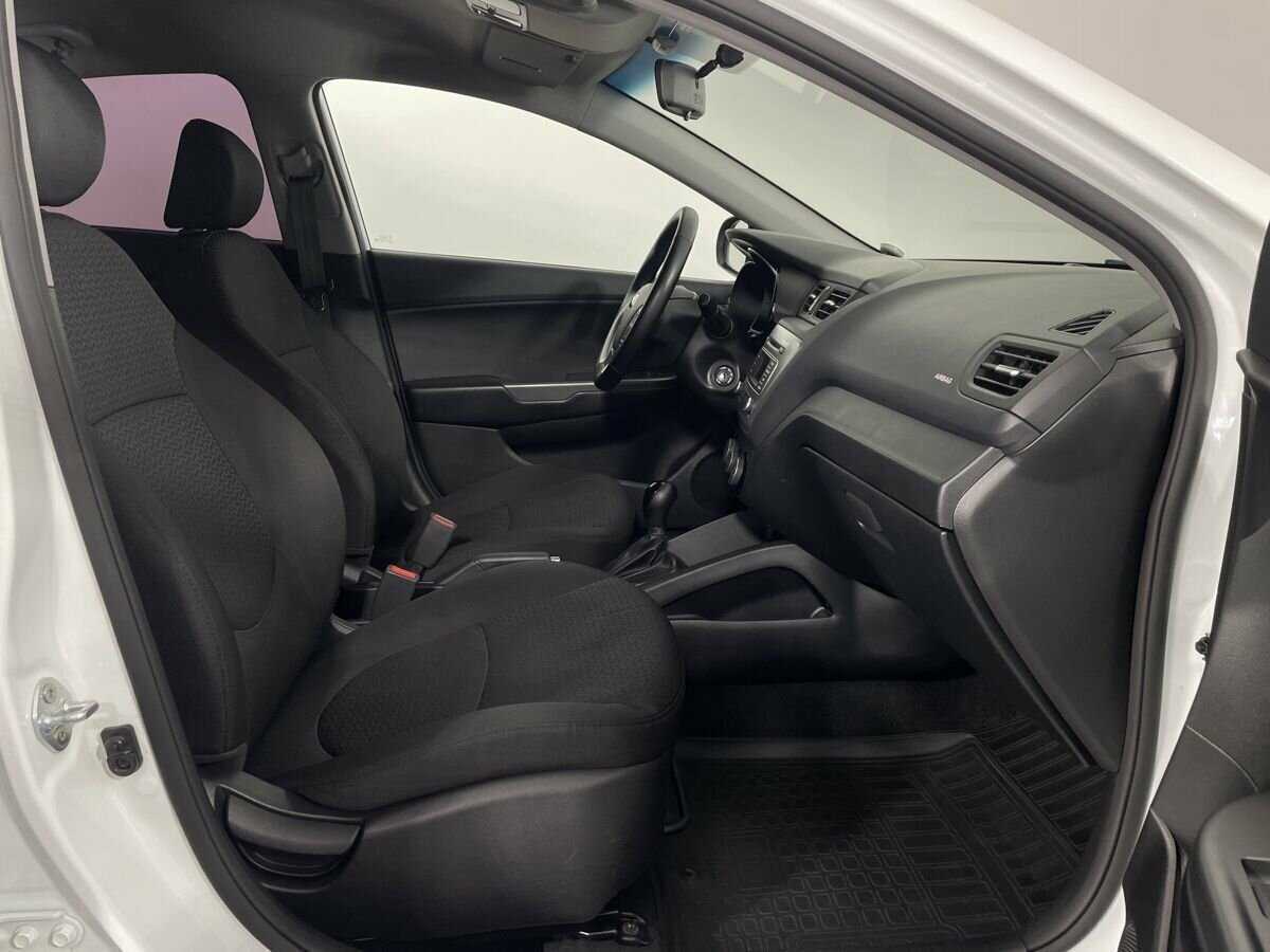 Kia Rio б/у, 2016, Автоматическая. Фото: #12