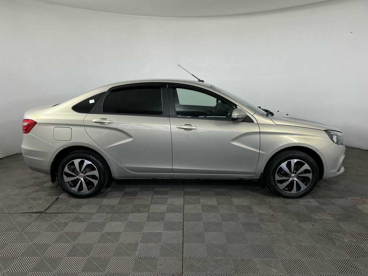 Lada (ВАЗ) Vesta б/у, 2018, Механическая. Фото: #3