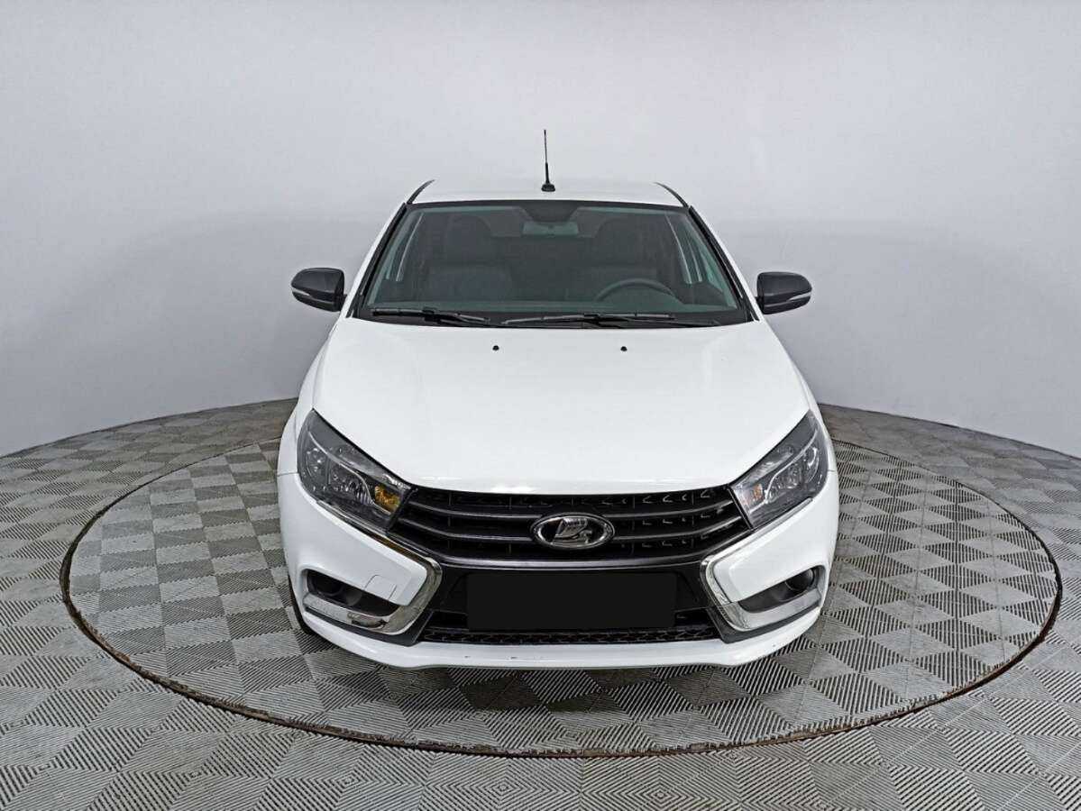 Lada (ВАЗ) Vesta б/у, 2021, Механическая. Фото: #1