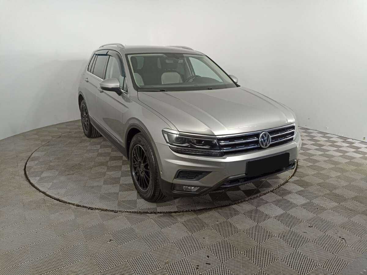 Volkswagen Tiguan б/у, 2017, Роботизированная. Фото: #2