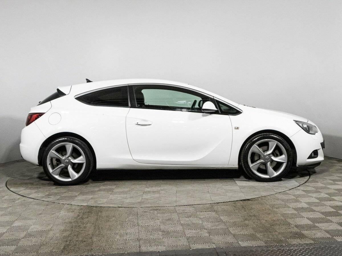 Opel Astra б/у, 2013, Автоматическая. Фото: #3