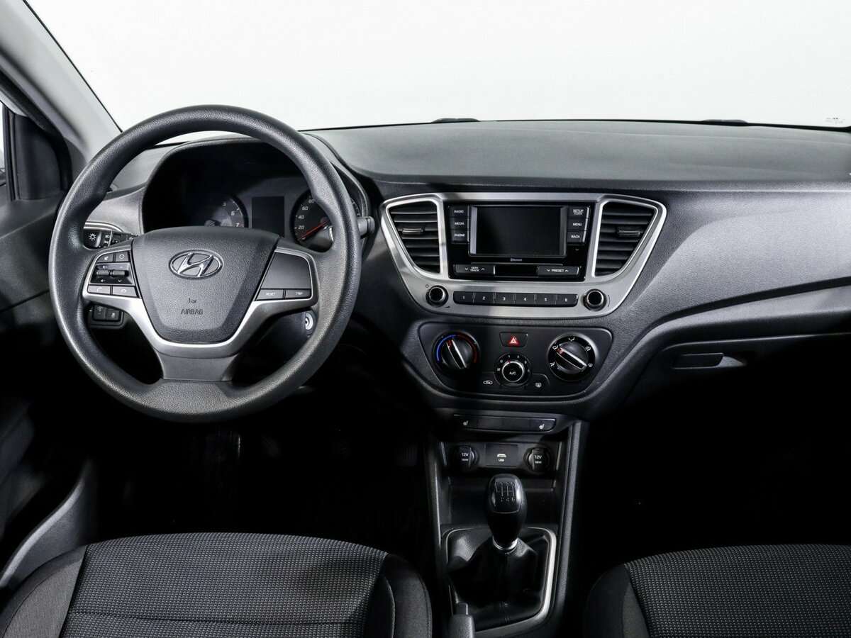 Hyundai Solaris б/у, 2021, Механическая. Фото: #9