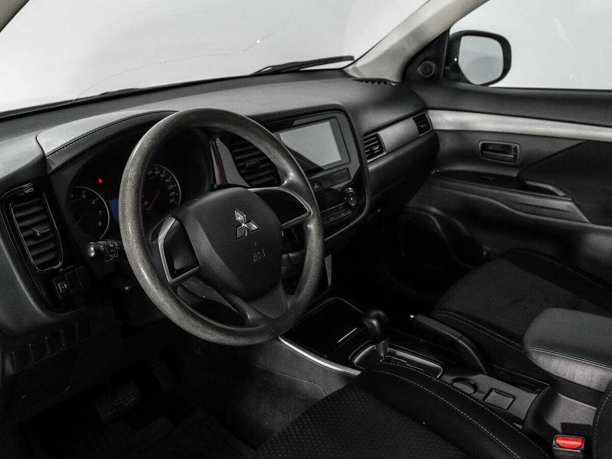 Mitsubishi Outlander б/у, 2018, Вариатор. Фото: #8