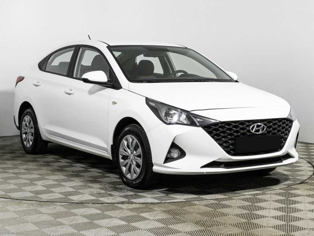 Hyundai Solaris б/у, 2022, Автоматическая. Фото: #2
