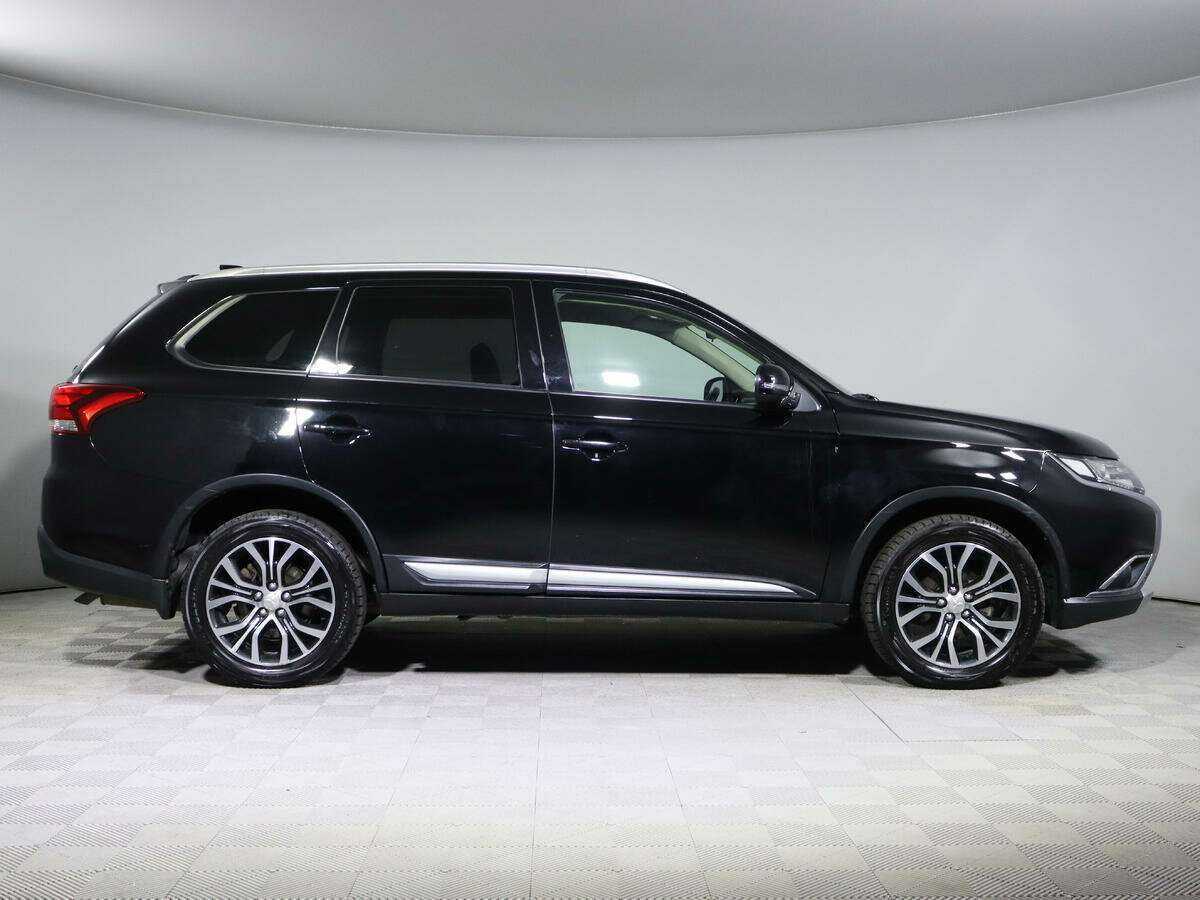 Mitsubishi Outlander б/у, 2018, Вариатор. Фото: #3