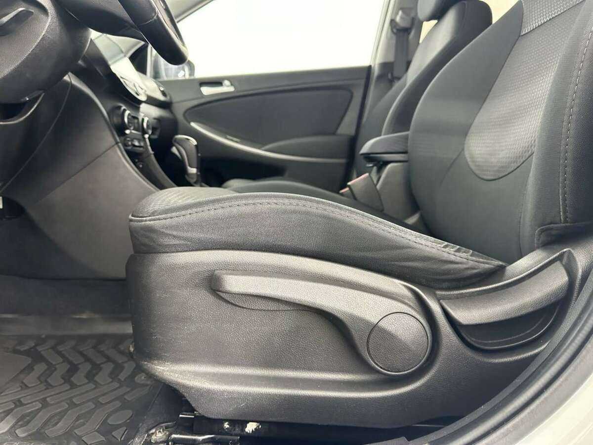 Hyundai Solaris б/у, 2016, Автоматическая. Фото: #9