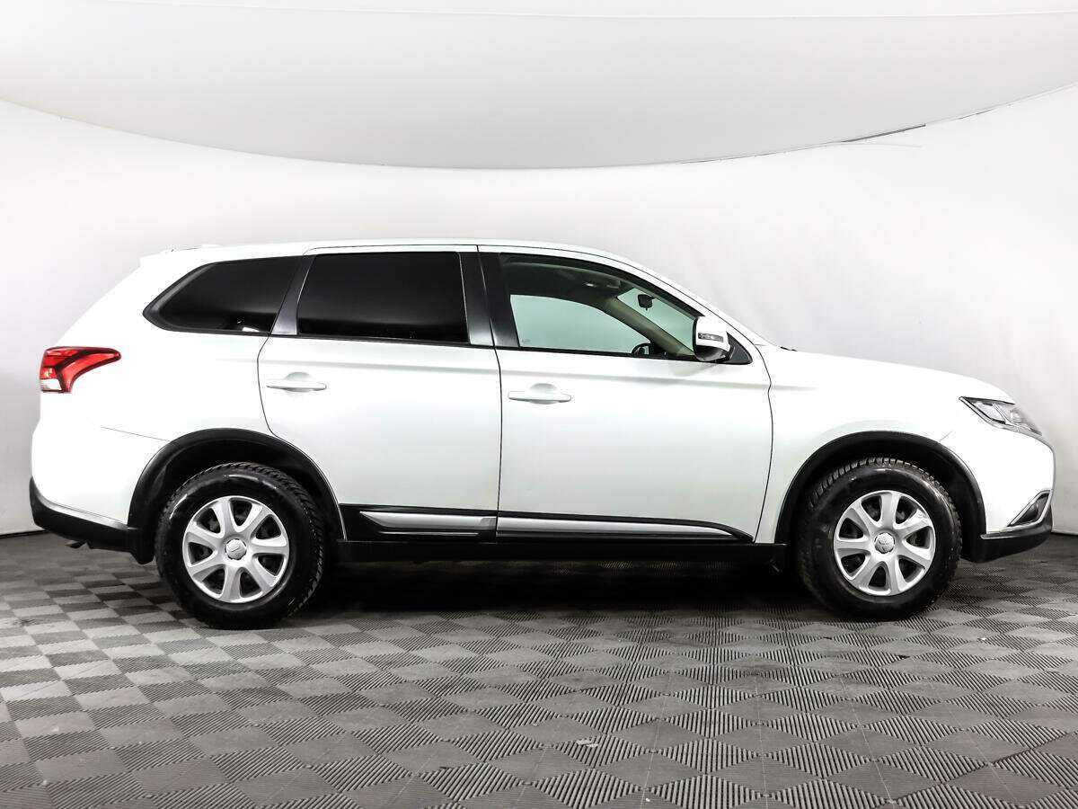 Mitsubishi Outlander б/у, 2018, Вариатор. Фото: #3