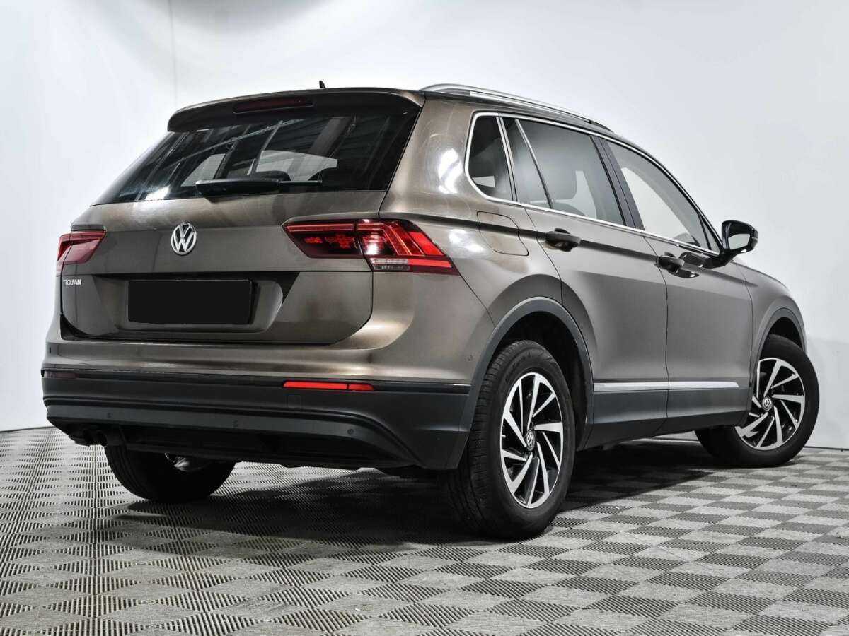Volkswagen Tiguan б/у, 2018, Роботизированная. Фото: #2