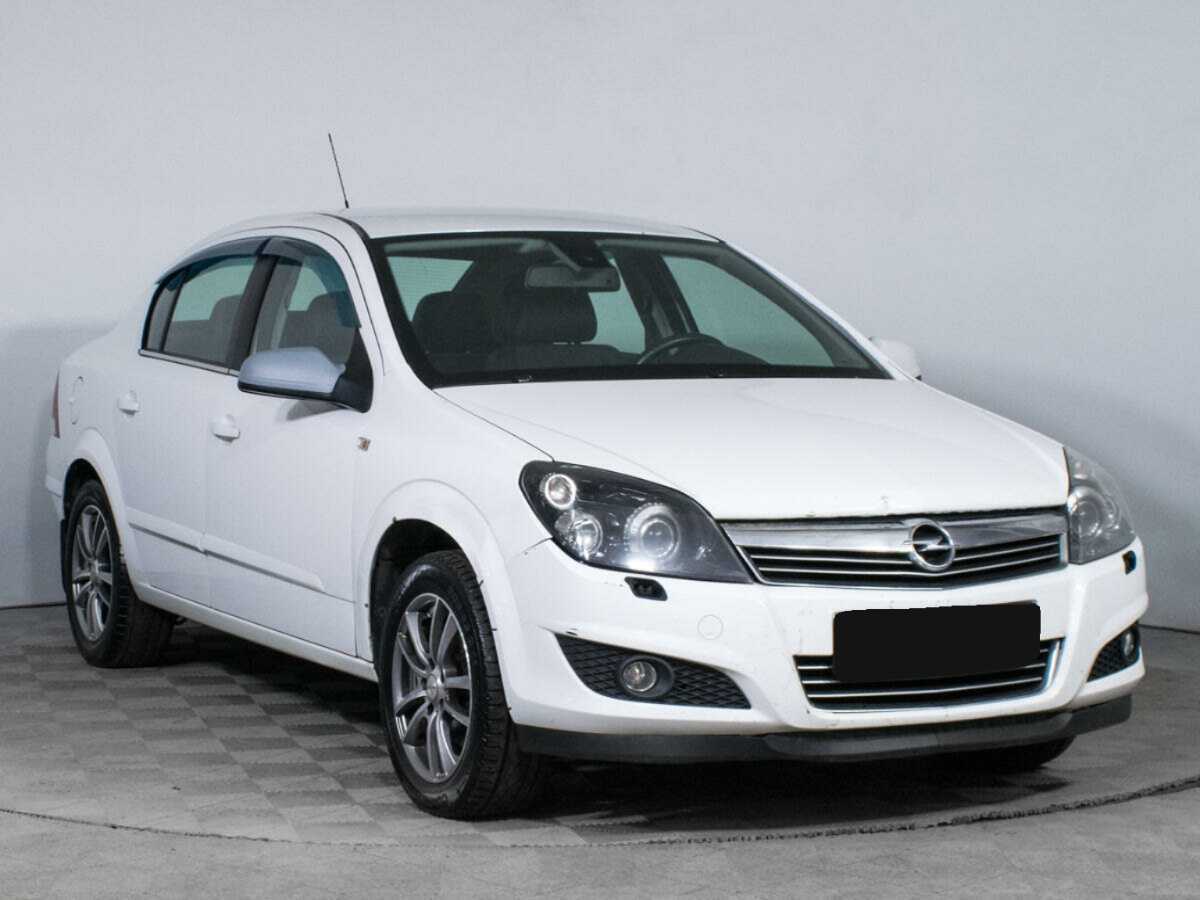 Opel Astra б/у, 2014, Механическая. Фото: #2