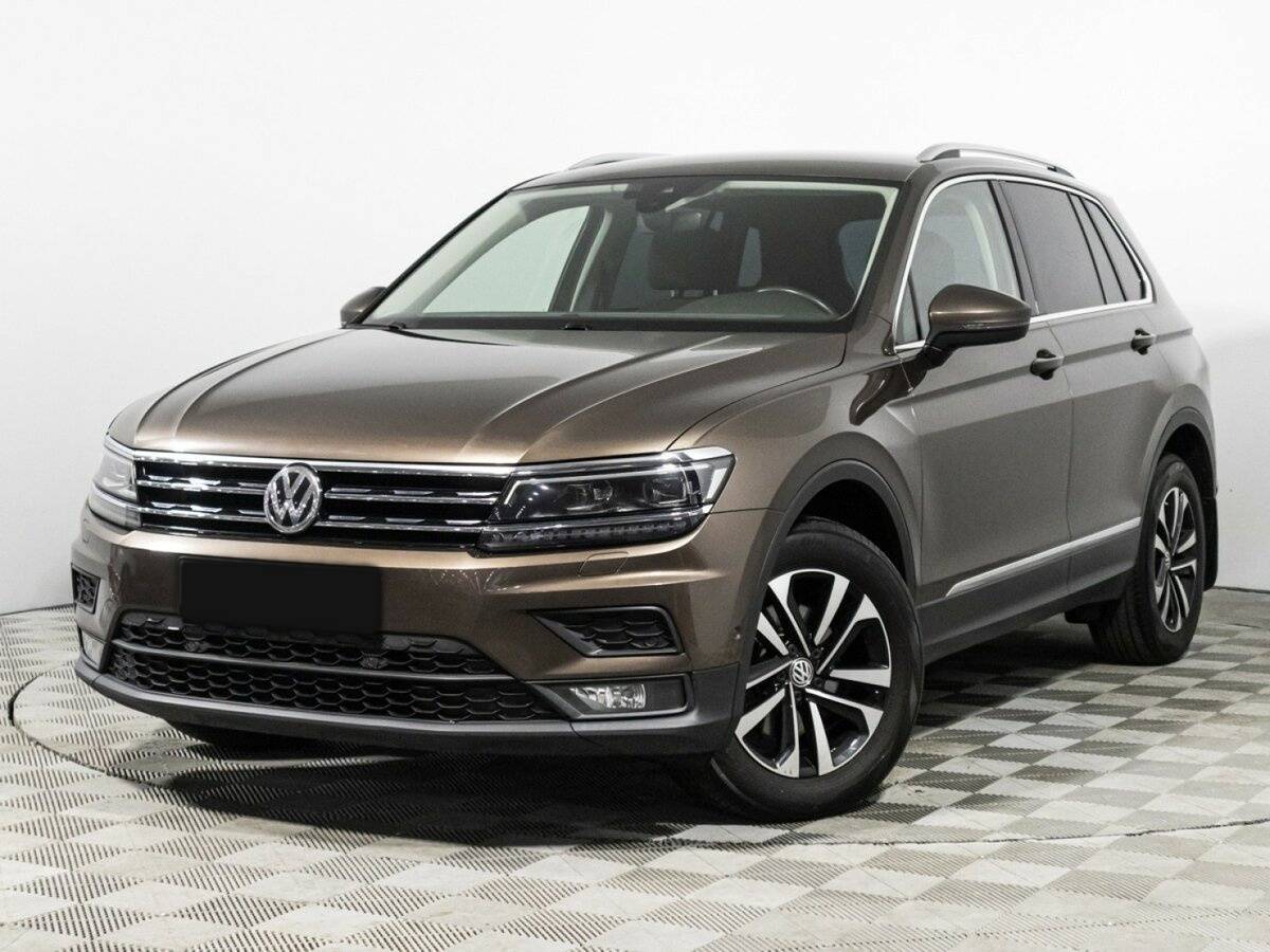 Volkswagen Tiguan б/у, 2019, Роботизированная. Посмотреть фото