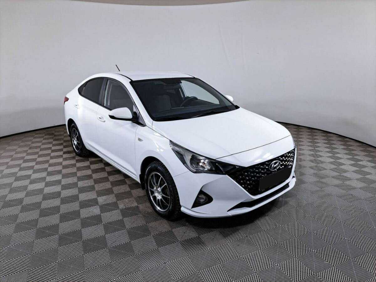Hyundai Solaris б/у, 2021, Механическая. Фото: #1