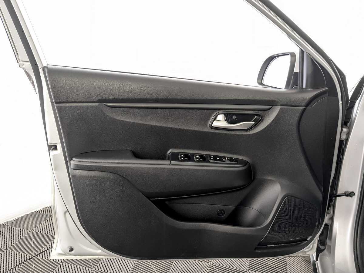 Kia Rio б/у, 2020, Автоматическая. Фото: #17