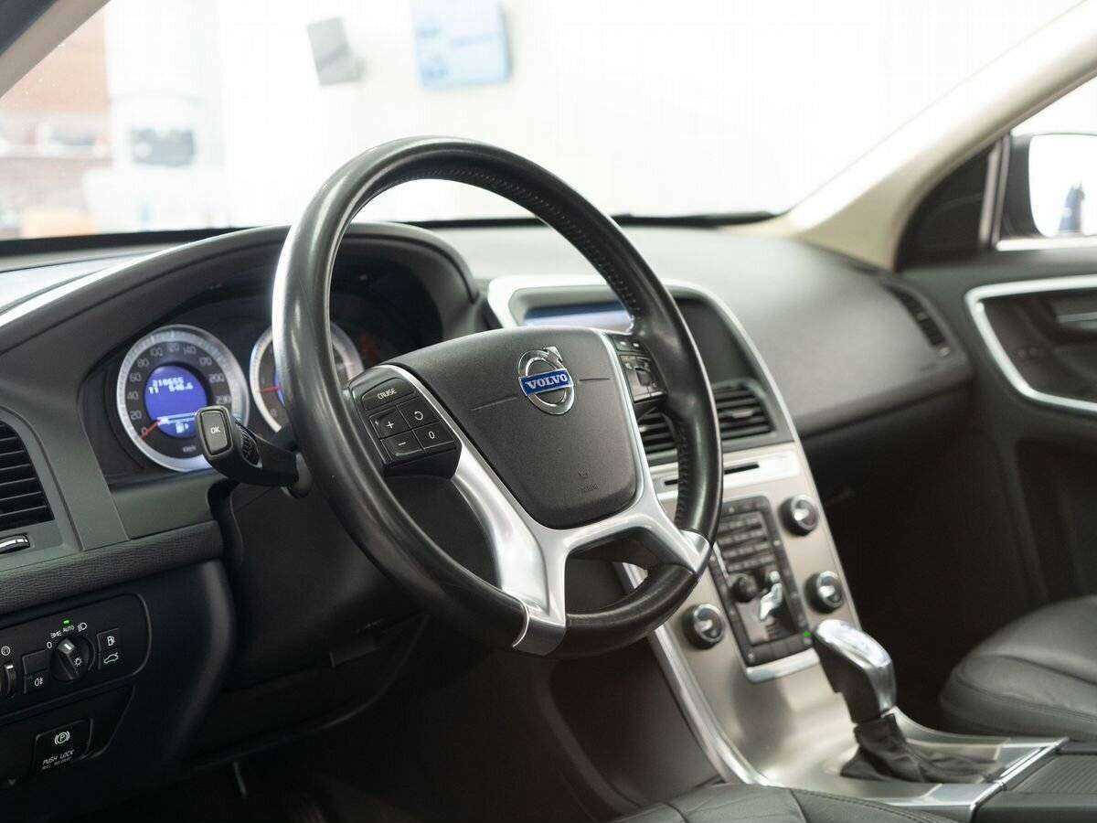 Volvo XC60 б/у, 2012, Автоматическая. Фото: #4