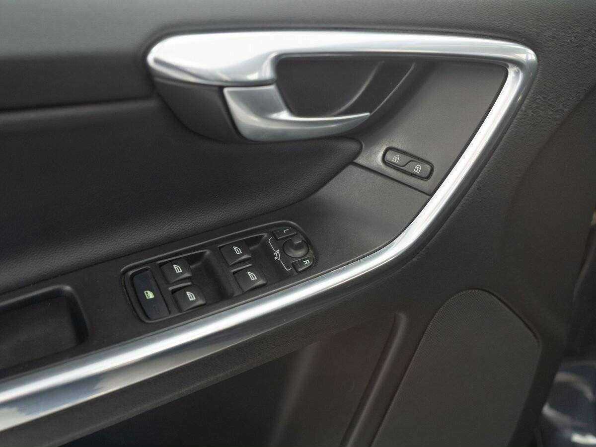 Volvo XC60 б/у, 2012, Автоматическая. Фото: #12