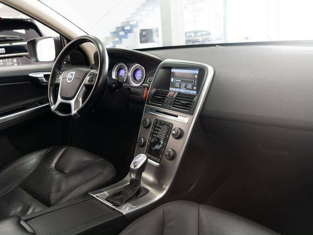 Volvo XC60 б/у, 2012, Автоматическая. Фото: #16