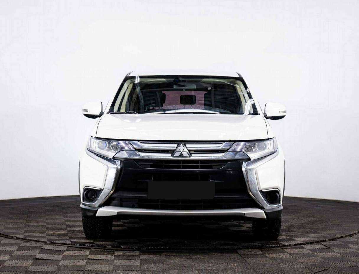 Mitsubishi Outlander б/у, 2017, Вариатор. Фото: #1