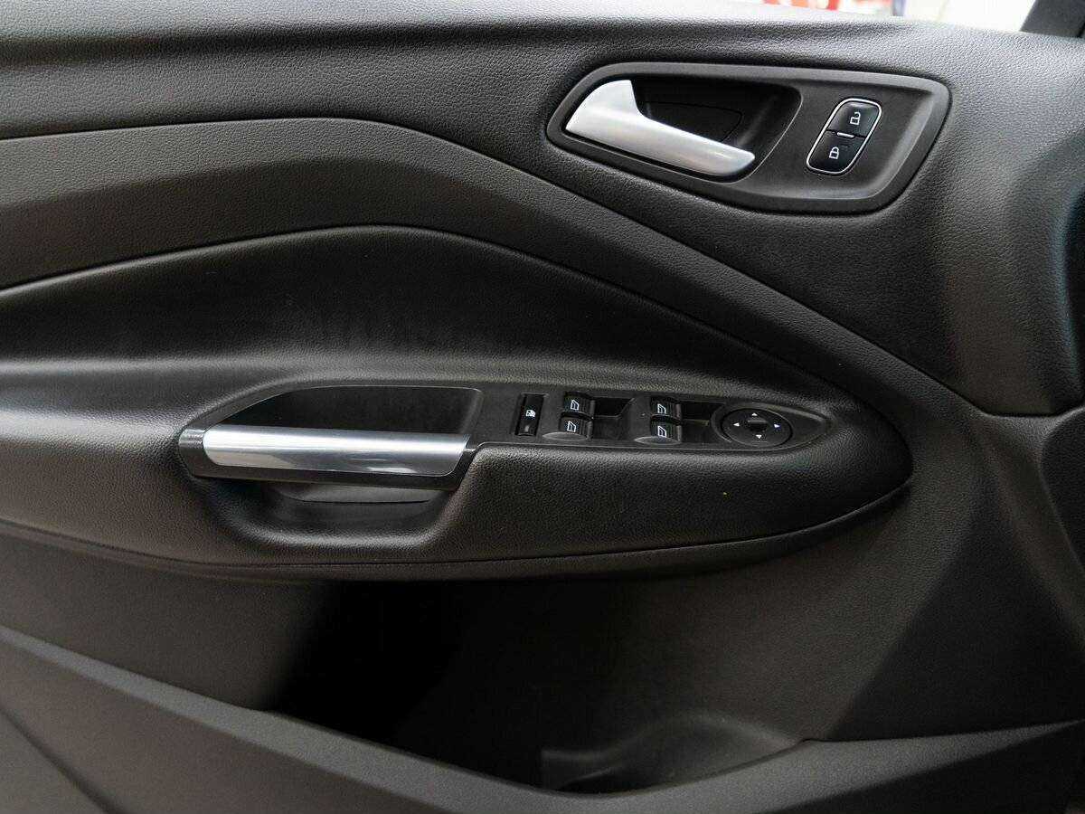 Ford Kuga б/у, 2017, Автоматическая. Фото: #14