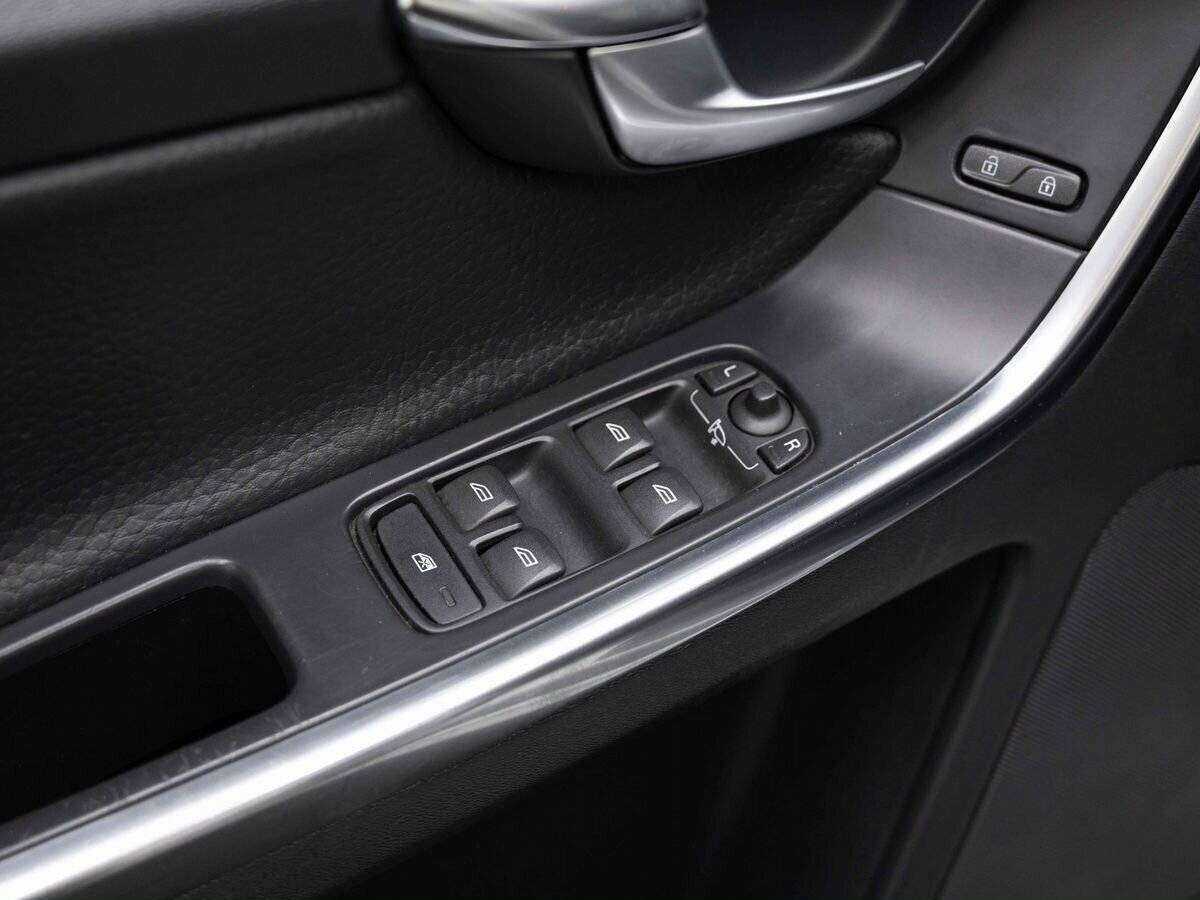 Volvo XC60 б/у, 2013, Автоматическая. Фото: #16