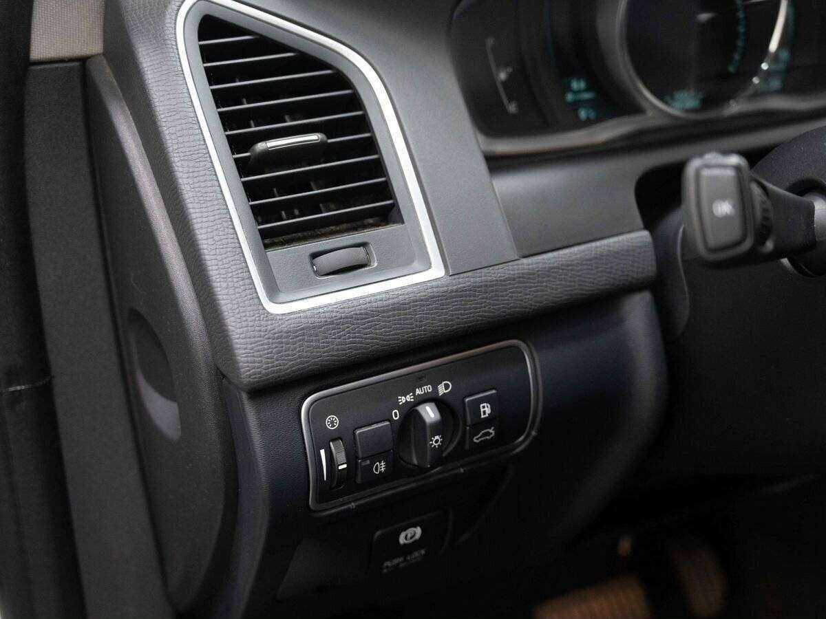 Volvo XC60 б/у, 2013, Автоматическая. Фото: #17