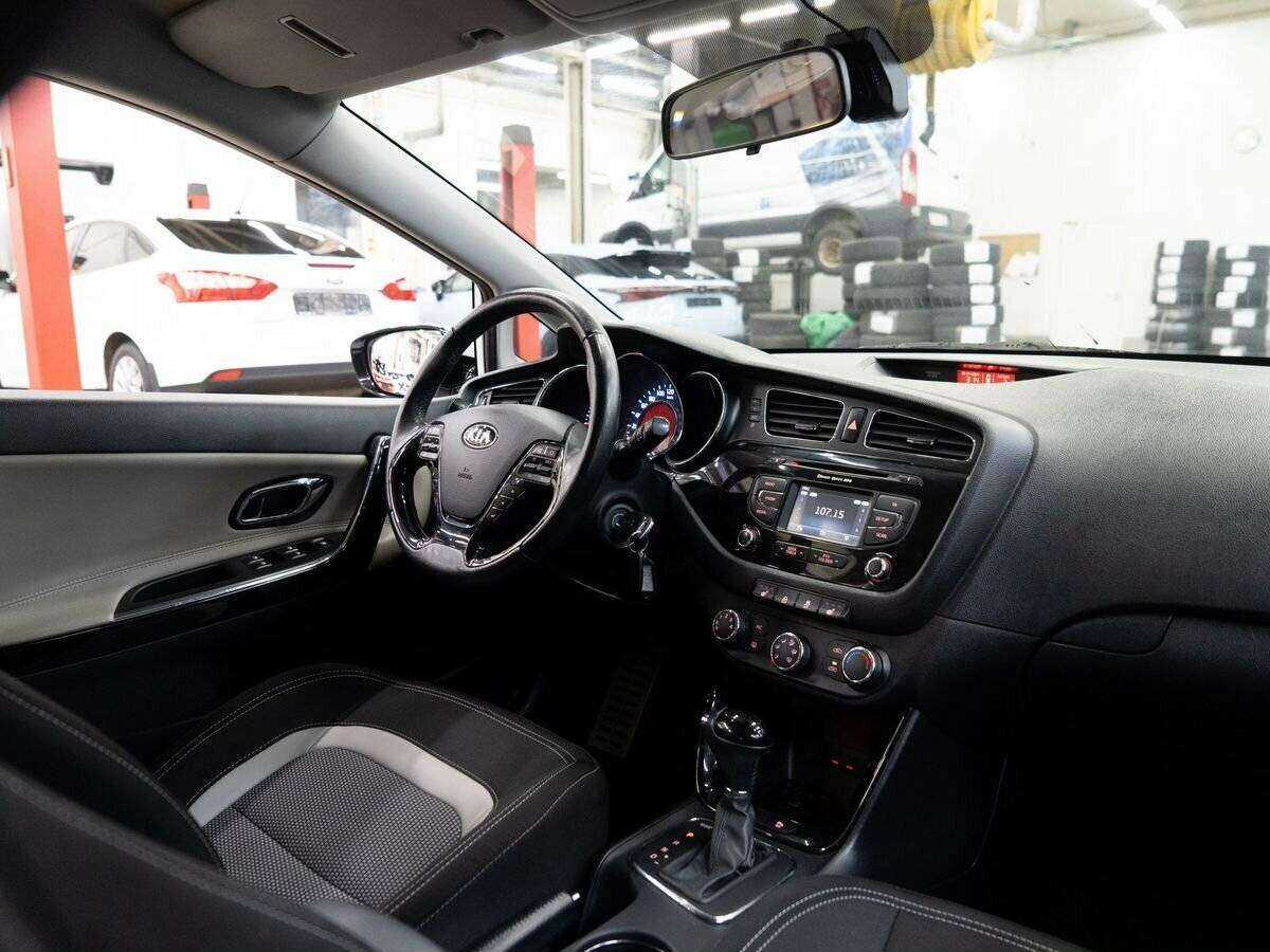 Kia Ceed б/у, 2014, Автоматическая. Фото: #16