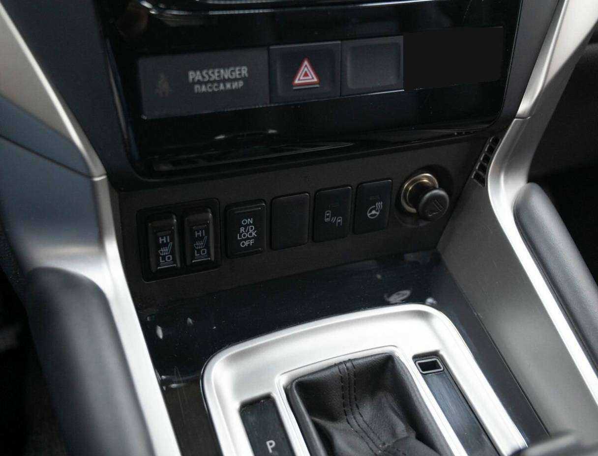 Mitsubishi Pajero Sport б/у, 2018, Автоматическая. Фото: #21