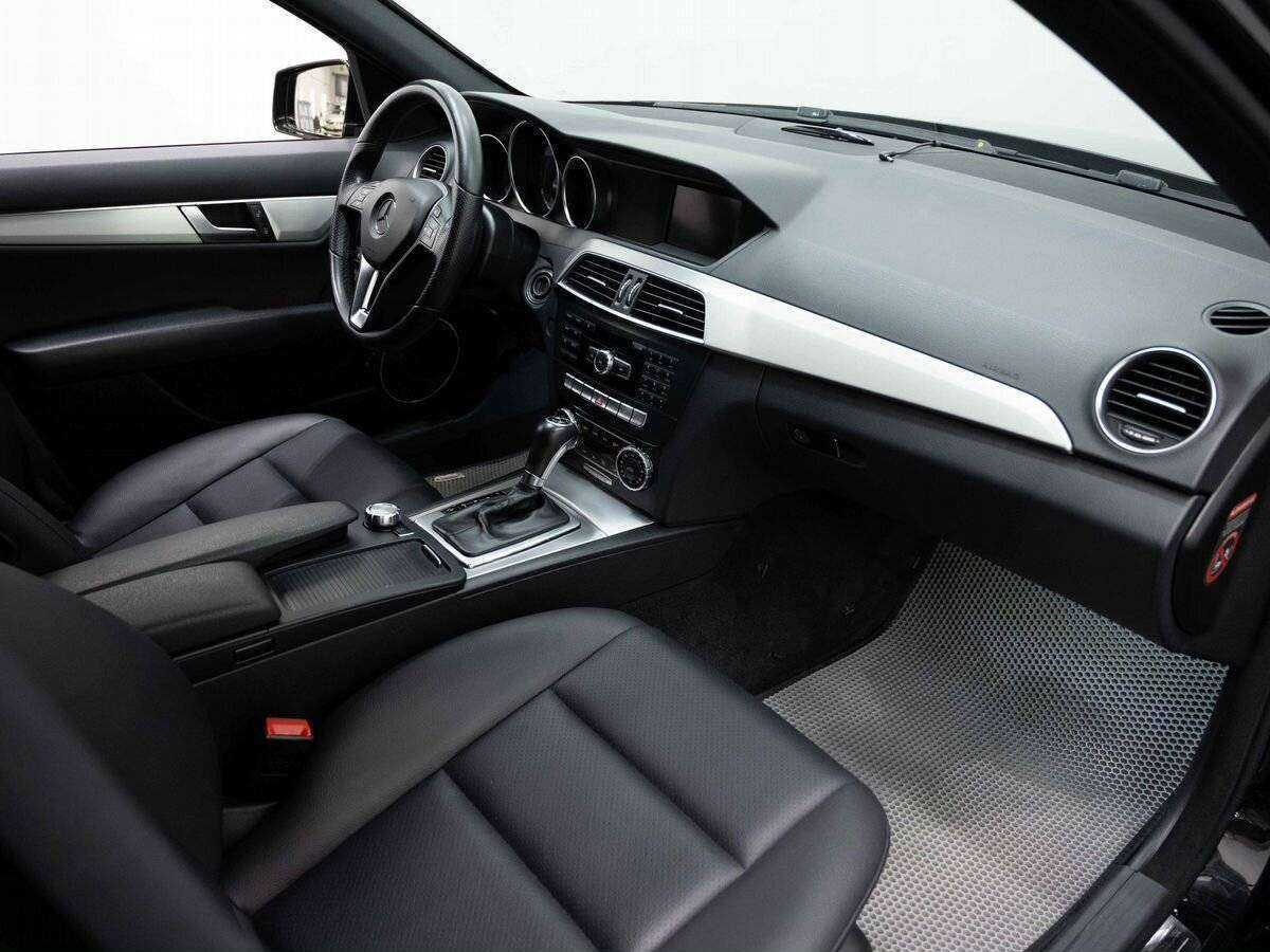 Mercedes-Benz C-Класс б/у, 2013, Автоматическая. Фото: #10