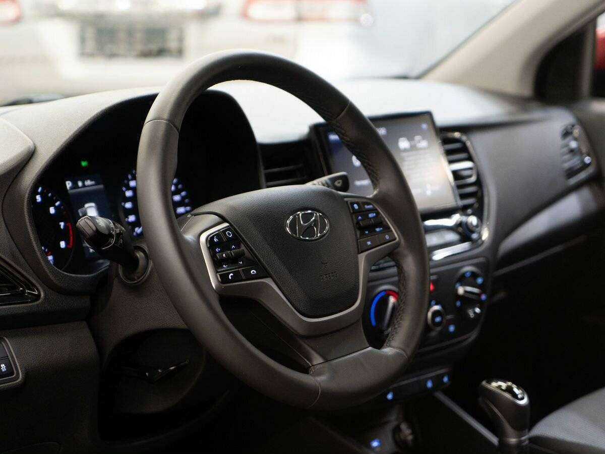 Hyundai Solaris б/у, 2021, Автоматическая. Фото: #4