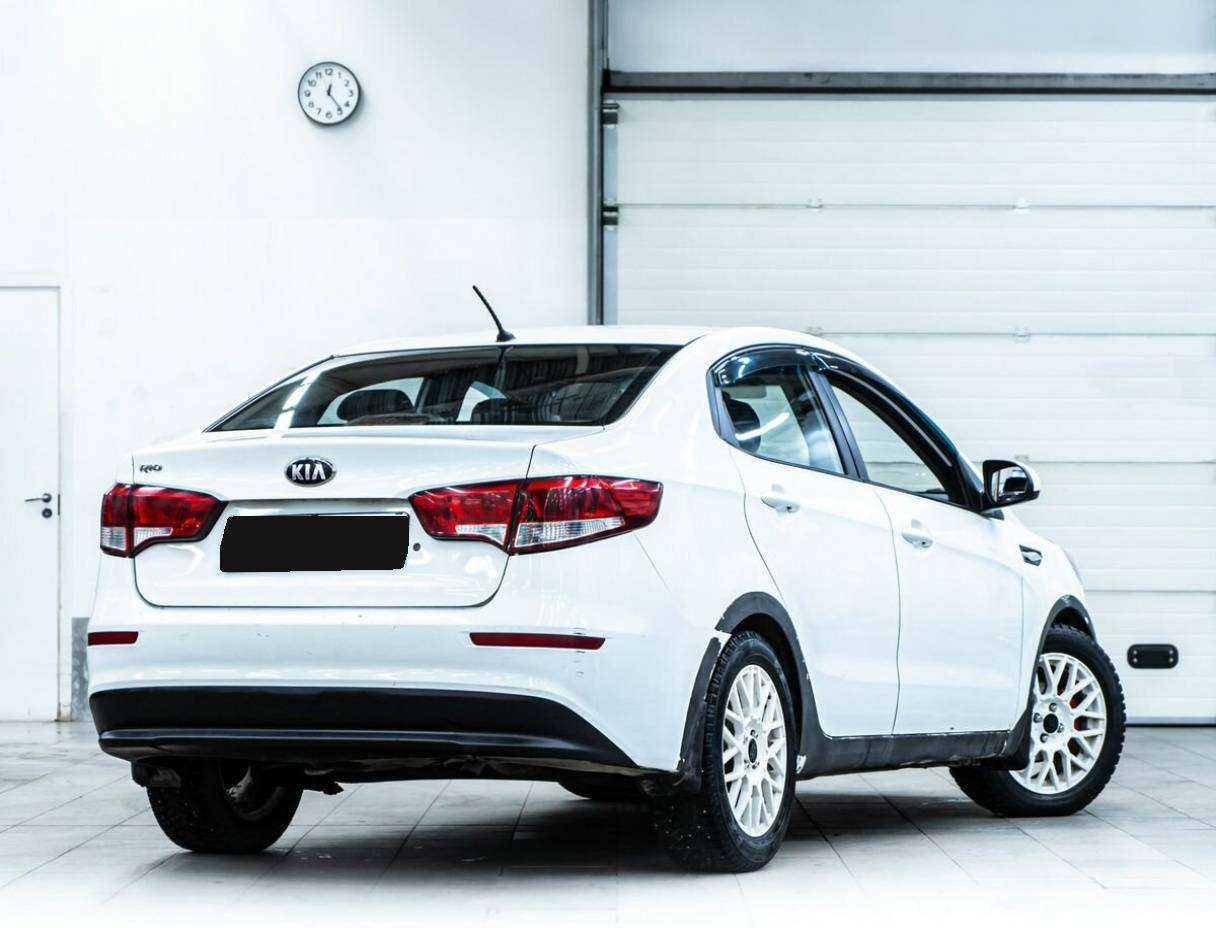 Kia Rio б/у, 2016, Автоматическая. Фото: #2