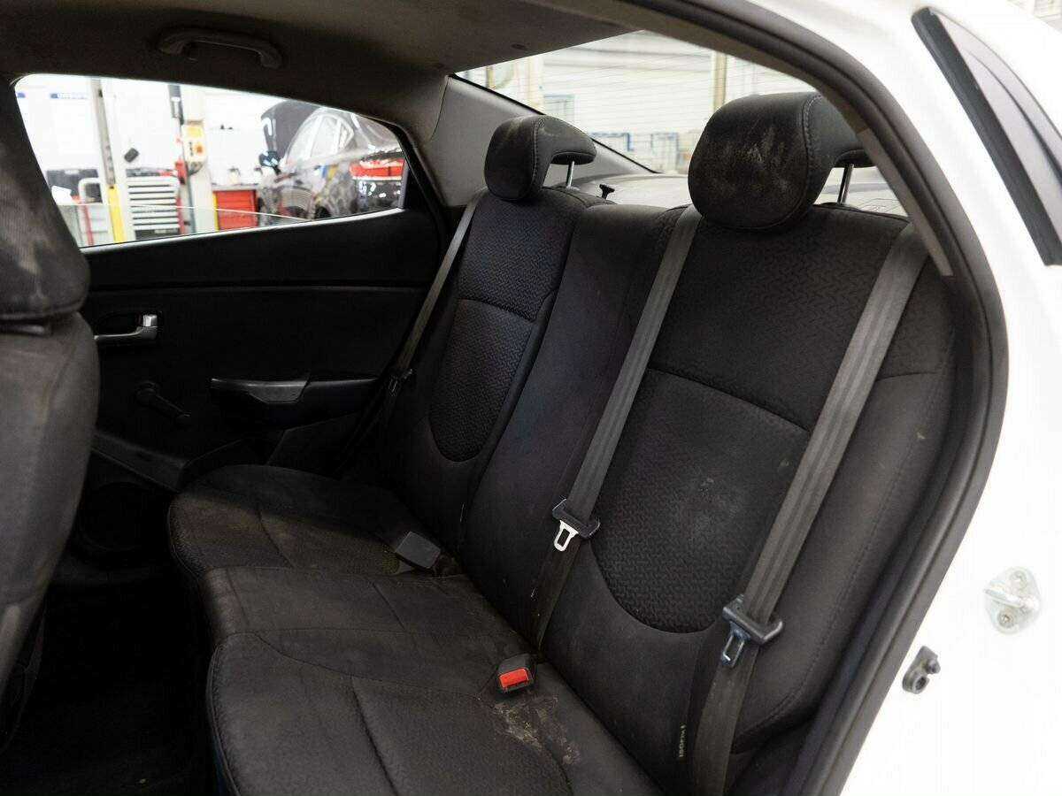 Kia Rio б/у, 2016, Автоматическая. Фото: #6