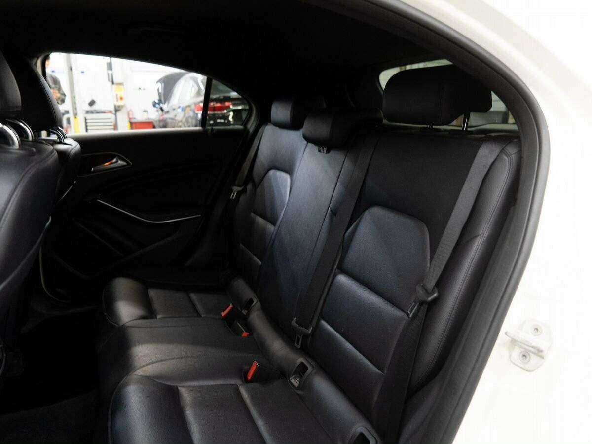 Mercedes-Benz A-Класс б/у, 2013, Роботизированная. Фото: #6