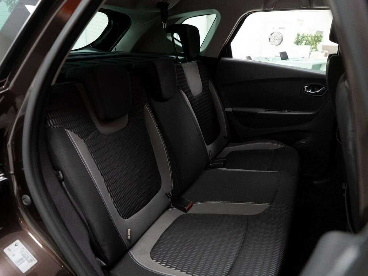 Renault Kaptur б/у, 2017, Механическая. Фото: #8