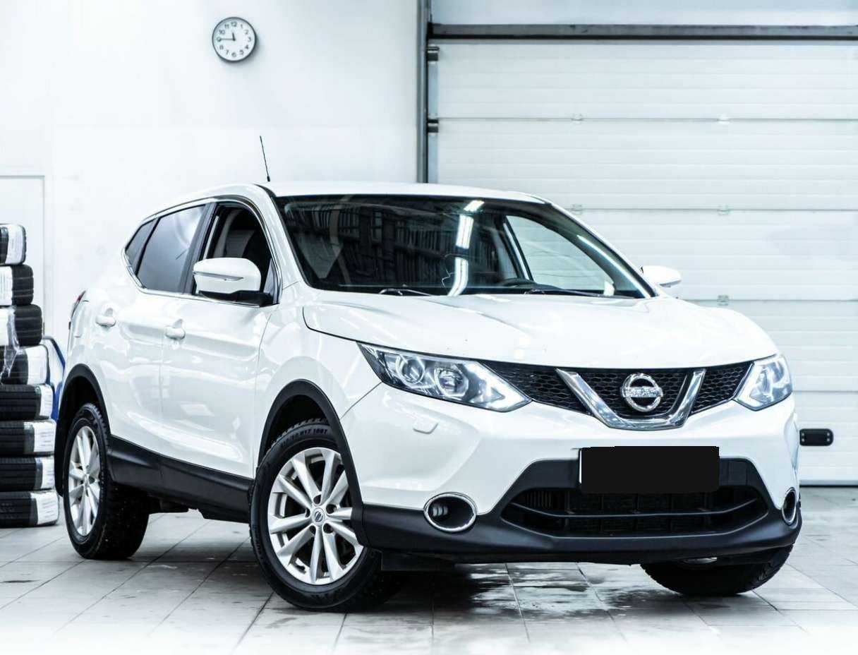 Nissan Qashqai б/у, 2014, Механическая. Фото: #1