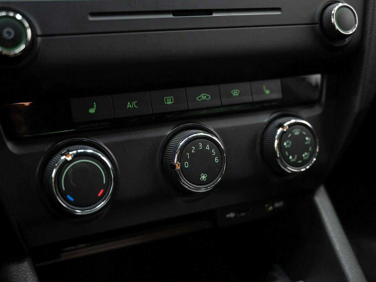 Шкода Октавия б/у, 2016, Роботизированная. Фото: #23