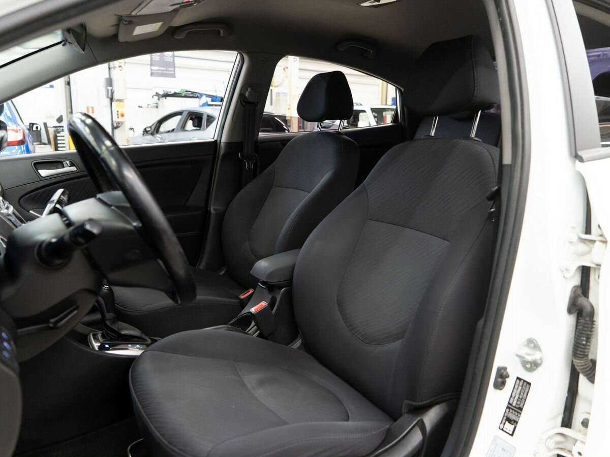 Hyundai Solaris б/у, 2015, Автоматическая. Фото: #5