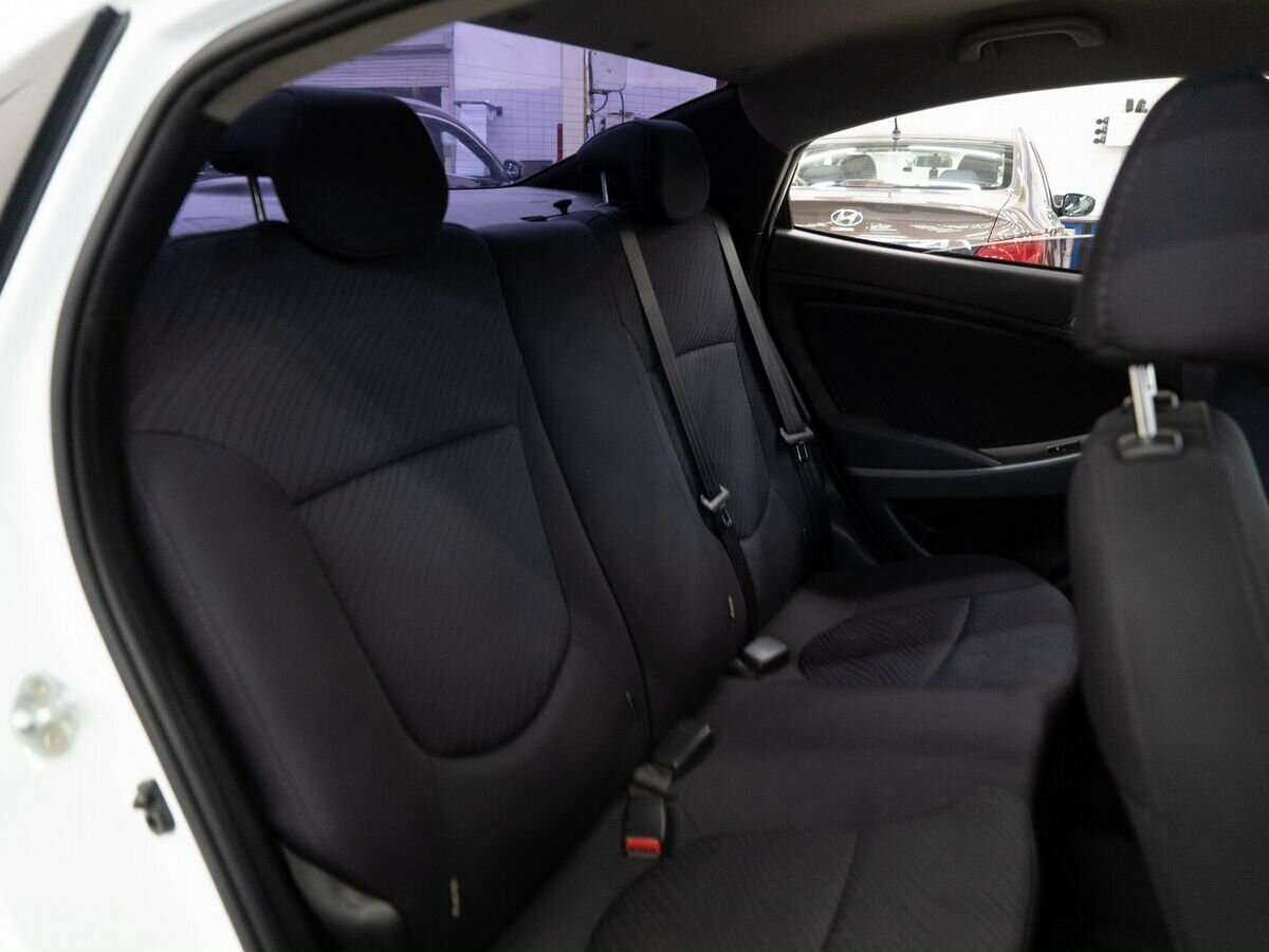 Hyundai Solaris б/у, 2015, Автоматическая. Фото: #7