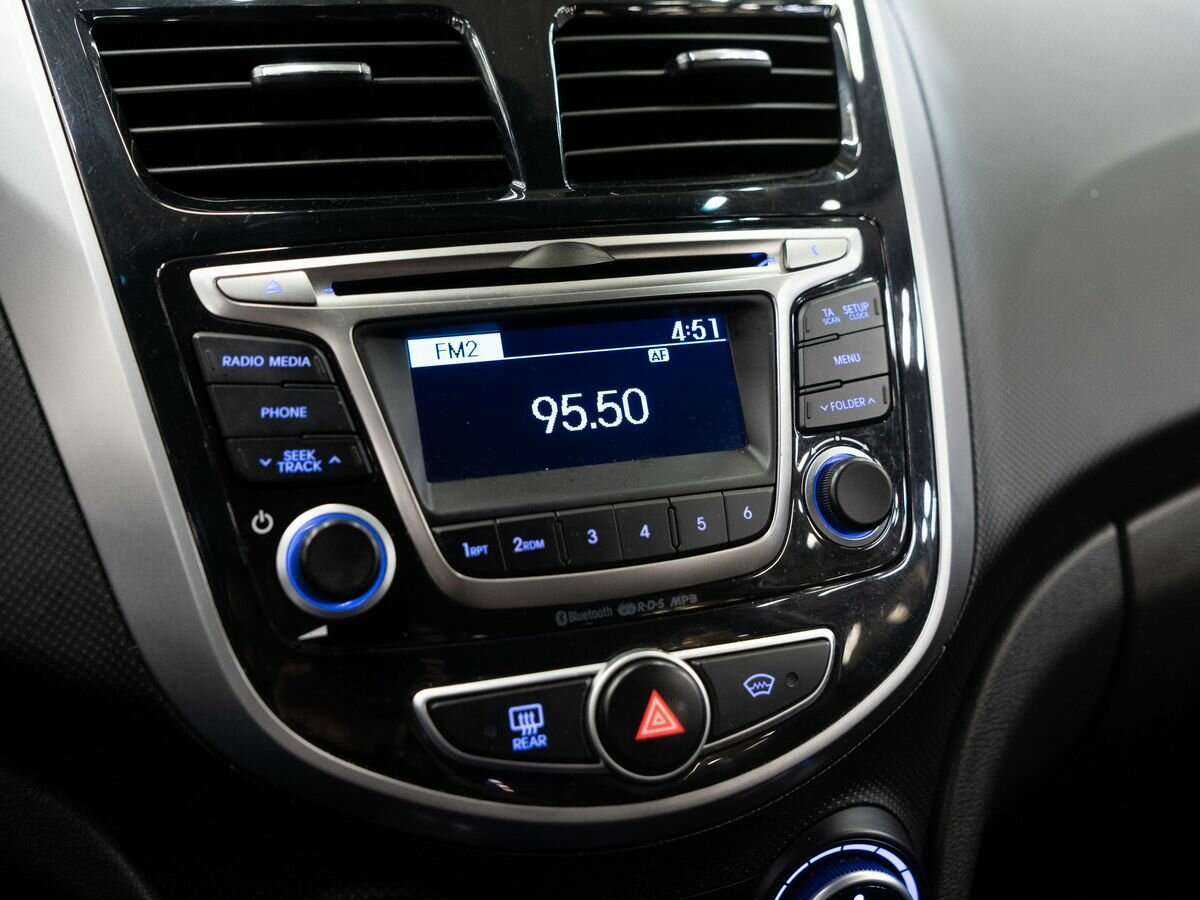 Hyundai Solaris б/у, 2015, Автоматическая. Фото: #9