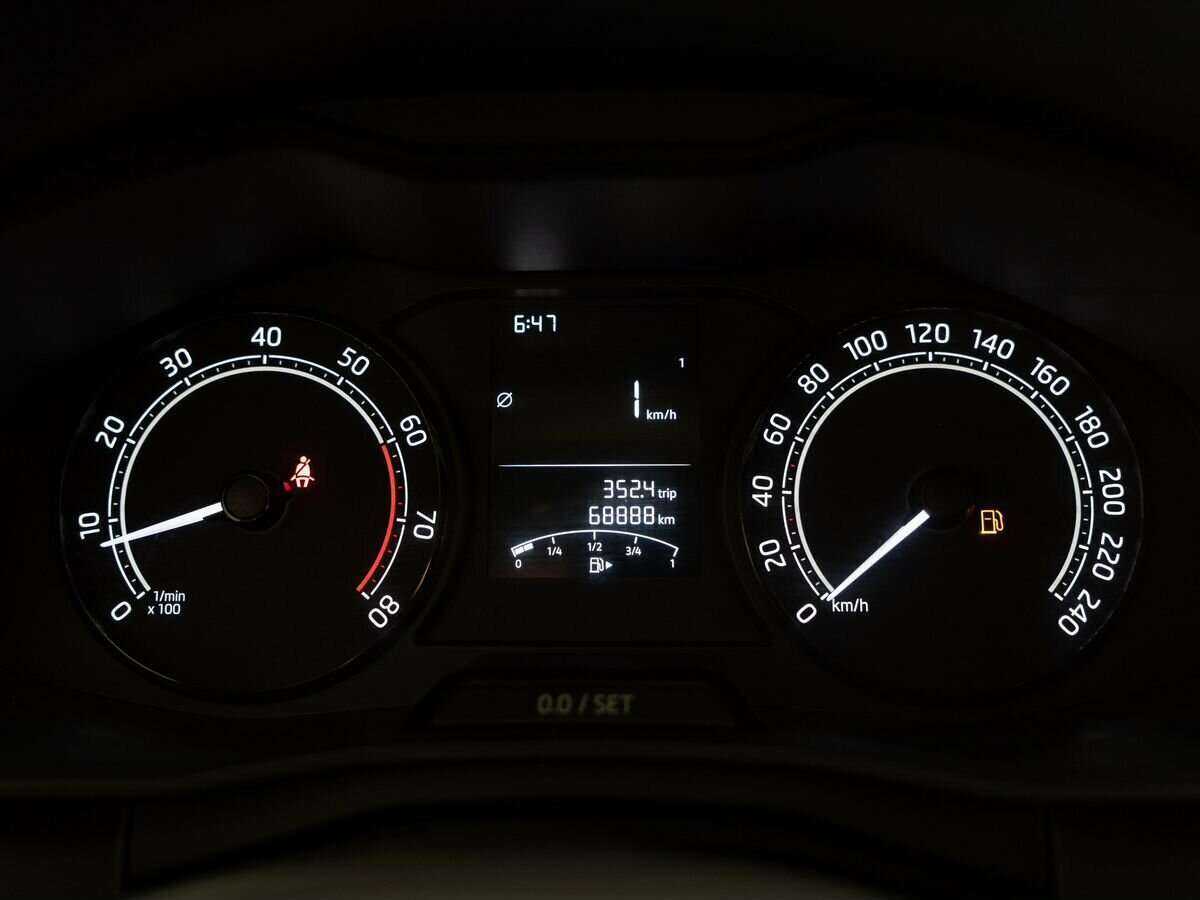 Skoda Rapid б/у, 2021, Механическая. Фото: #12