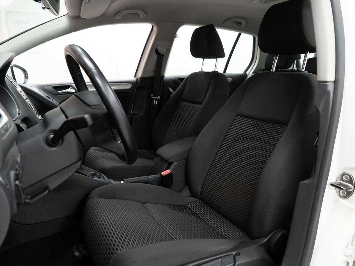 Volkswagen Golf б/у, 2012, Роботизированная. Фото: #5