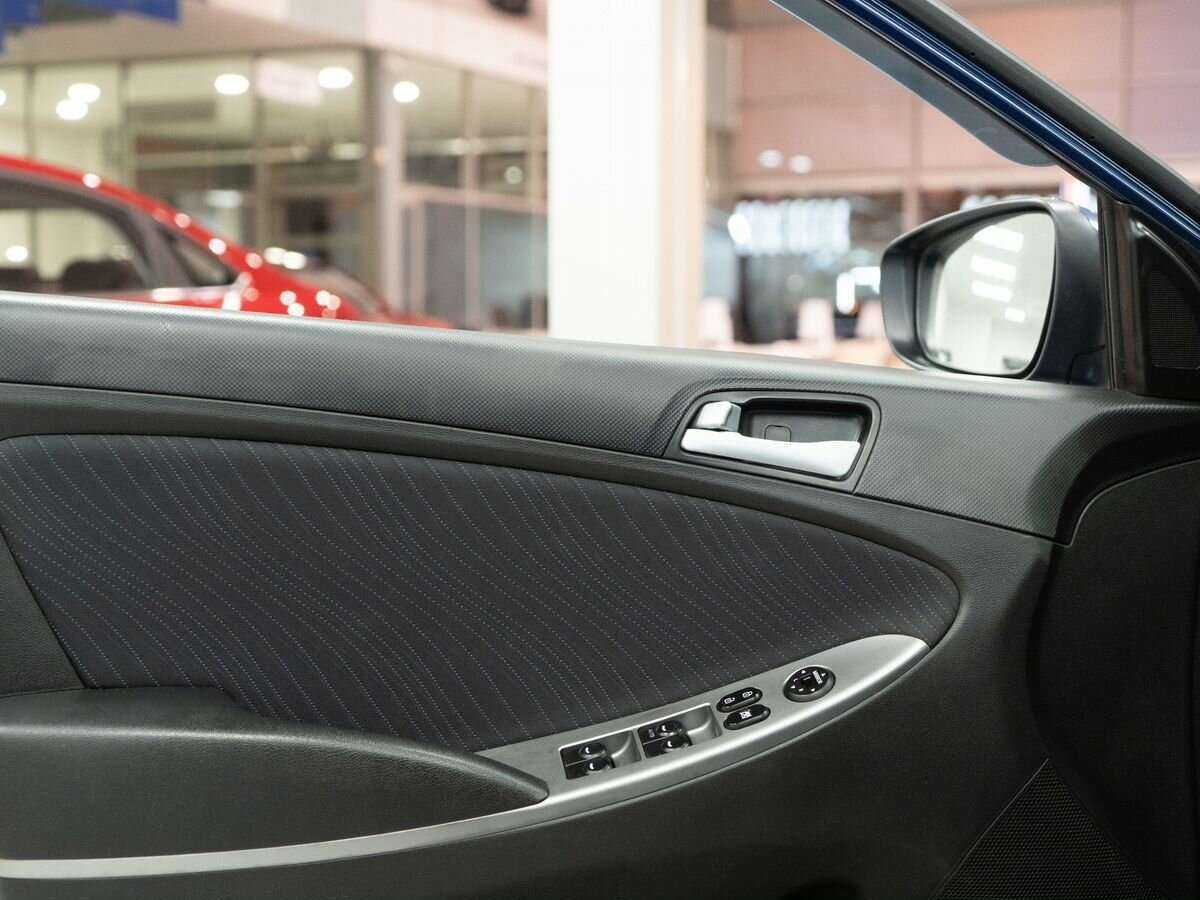 Hyundai Solaris б/у, 2015, Механическая. Фото: #14