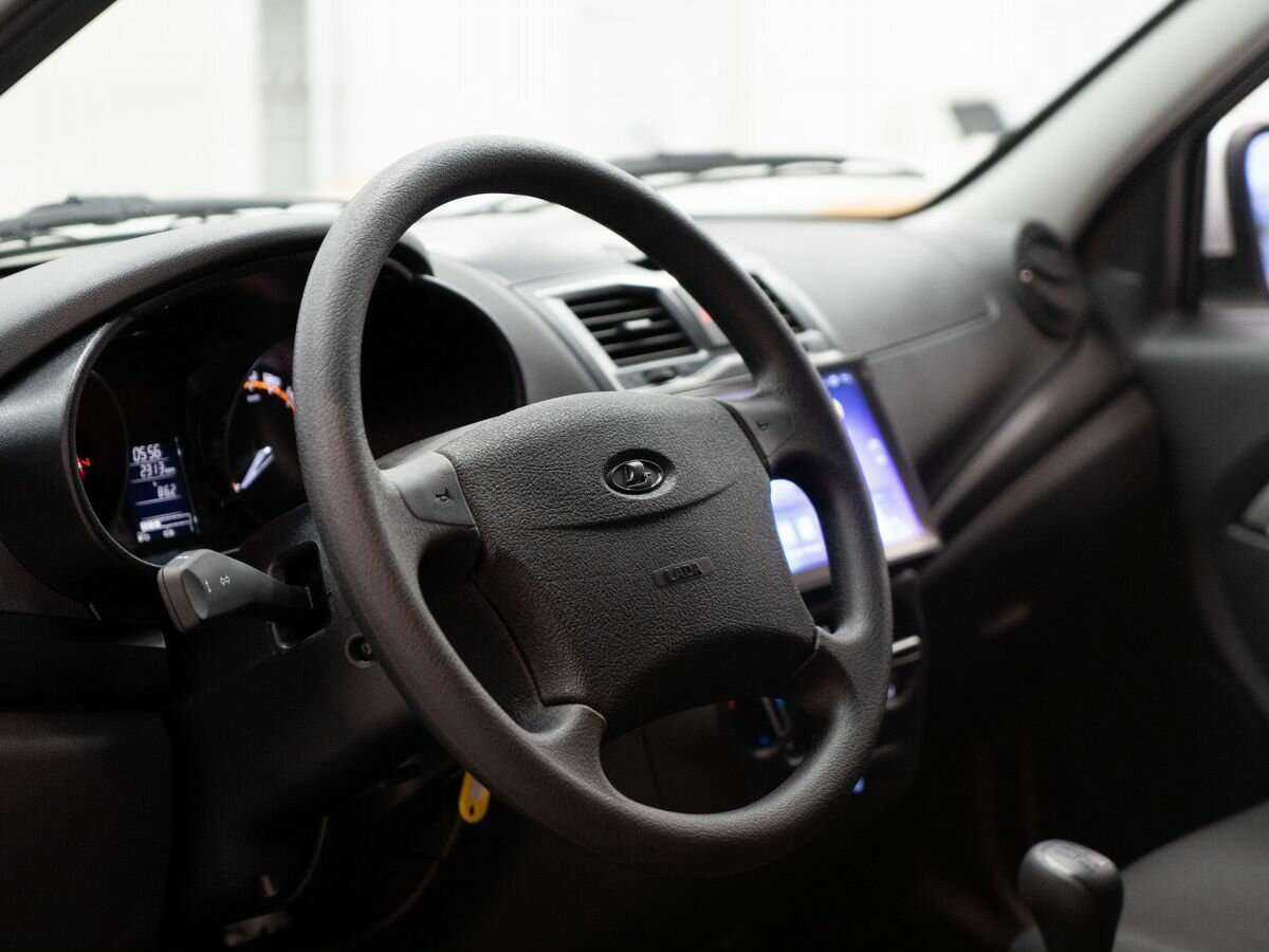 Lada (ВАЗ) Granta б/у, 2023, Механическая. Фото: #4