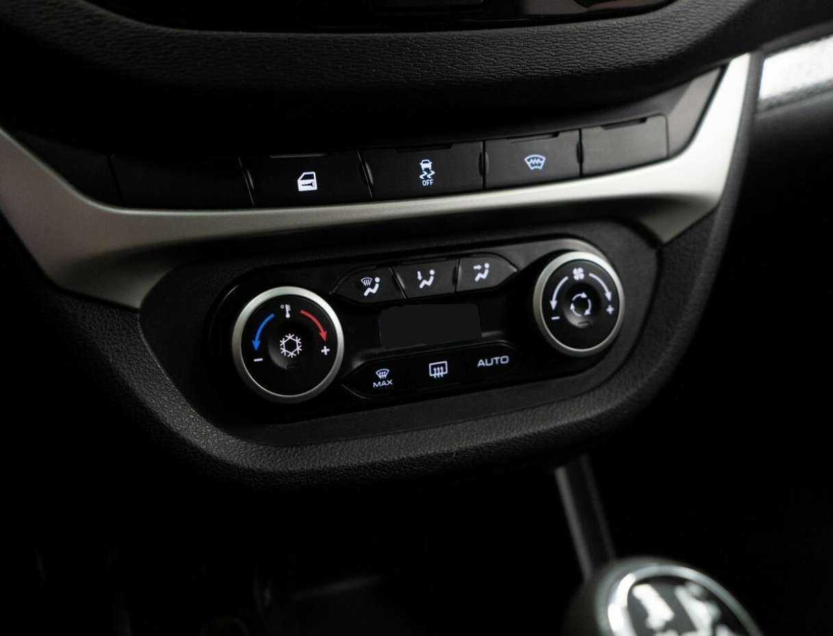 Lada (ВАЗ) Vesta б/у, 2018, Роботизированная. Фото: #12