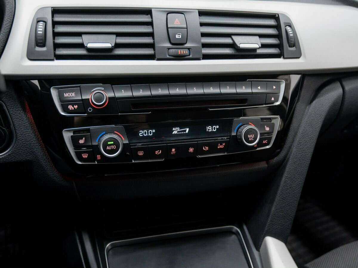 BMW 3 серии б/у, 2016, Автоматическая. Фото: #19