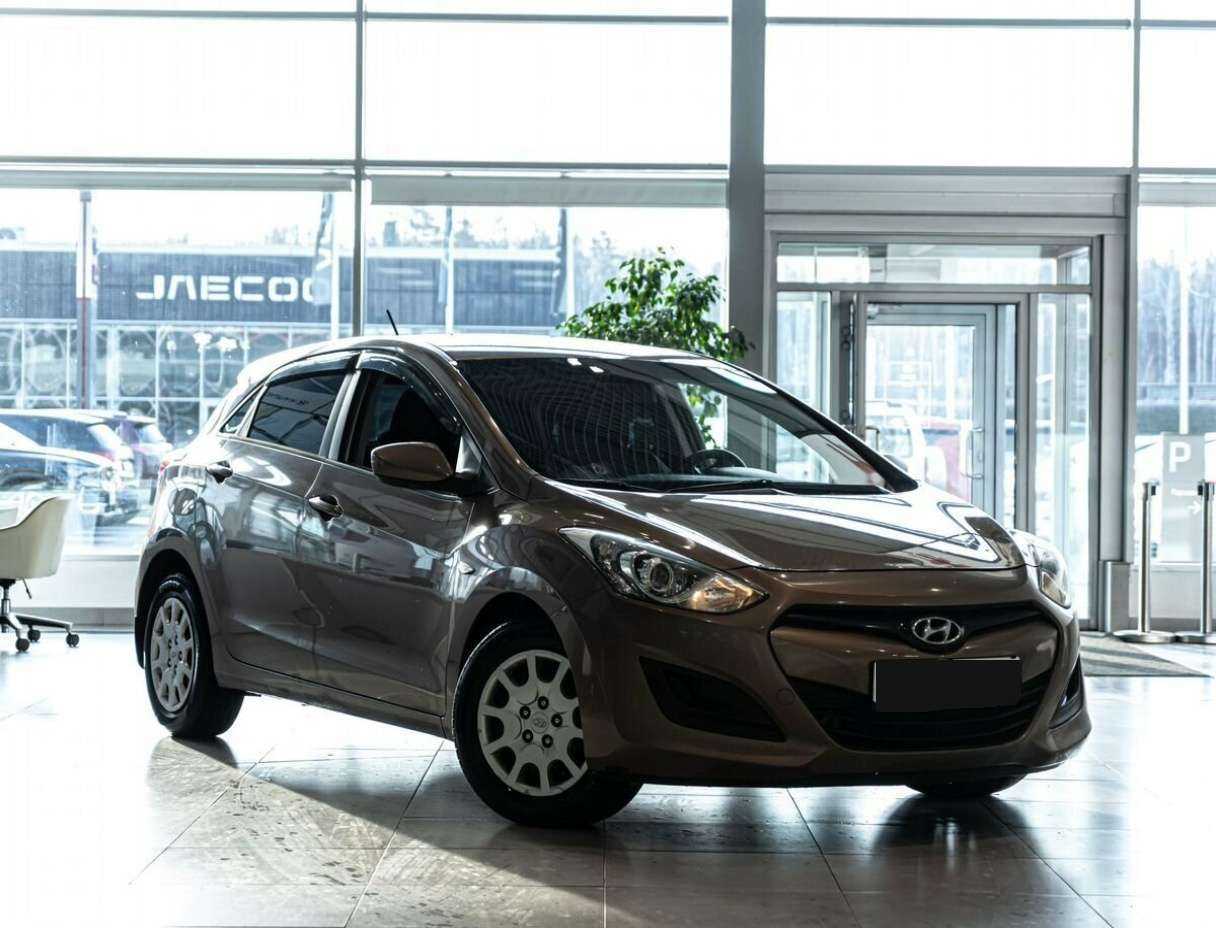 Hyundai i30 б/у, 2013, Механическая. Фото: #1