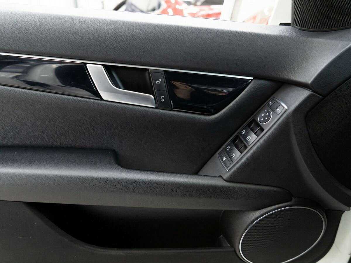Mercedes-Benz C-Класс б/у, 2012, Автоматическая. Фото: #14